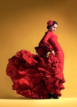 Spanyol flamenco szoknya, hogyan kell kiválasztani, vagy hogy (szegfűszeg) Spanyol flamenco szoknya, hogyan kell választani, vagy hogy