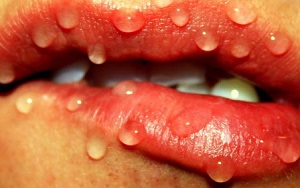 Milyen gyorsan gyógyítja a herpesz az ajkak emberek jogorvoslatok