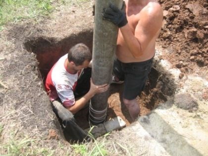 Hogyan egy lyukat fúrni a kezüket jobb megoldást - egy könnyű dolog (is) Hogyan egy lyukat fúrni a kezüket jobb megoldást - egy könnyű dolog