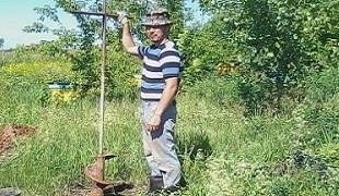 Hogyan egy lyukat fúrni a kezüket jobb megoldást - egy könnyű dolog (fúrni egy kutat a) Hogyan egy lyukat fúrni a kezüket jobb megoldást - egy könnyű dolog