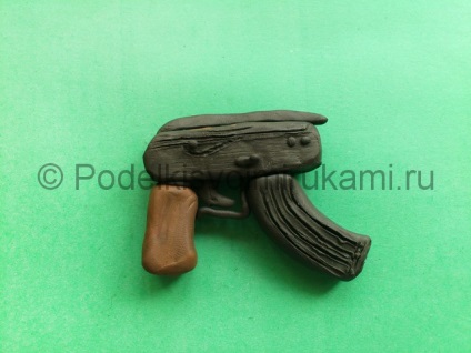 Hogyan készítsünk egy gép ki gyurma (modellezés agyag) Hogyan készítsünk egy gép agyagból