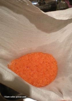 Hogyan savanyú tojás recept fotó (mindkettő sózott kaviár) Hogyan savanyú tojás recept egy fotó