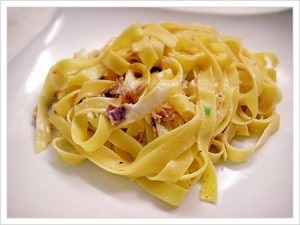 Főzni fettuccini, néhány receptet (tészta otthon) Főzni fettuccini, néhány recept