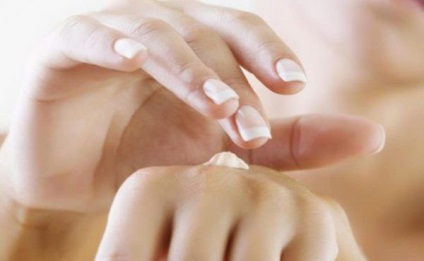 A körömgomba tünetei és kezelése Legjobb kezels a kezek s a tenyerek pikkelysömörére