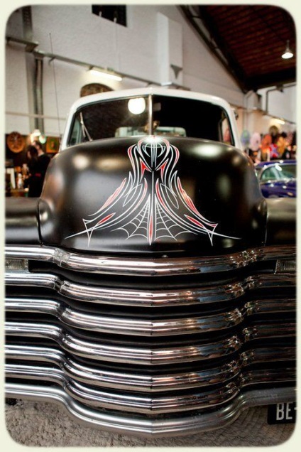 Brush pinstraypinga saját kezűleg (pinstraypinga saját kezét) Brush pinstraypinga saját kezűleg