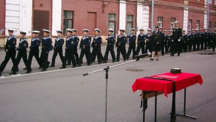 Kronstadt Naval Cadet Corps véleménye, cím, felvételi