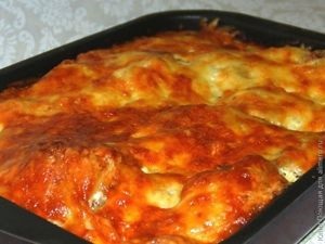 Csirke hajdina sajttal (sajt) Csirke hajdina alatt a sajt héja