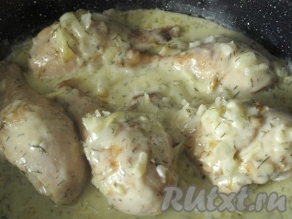 Csirke párolt tejszínes mártásban - recept fotókkal (krém) Csirke párolt tejszínes mártásban - recept fotókkal
