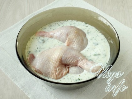 Csirke a joghurt a sütőben burgonyával recept egy fotó