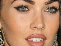 Megan fox előtt és után plasztikai