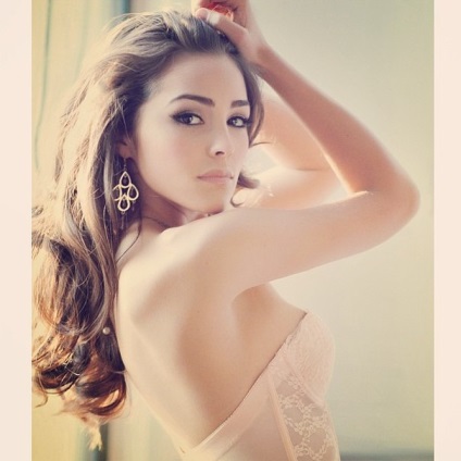 Miss Universe Olivia Culp, blogger izolda_laf internetes augusztus 7, 2014, pletyka