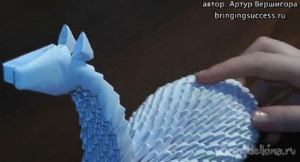 Moduláris origami „ló” (modulokat az egyes sorok) Moduláris origami „ló”
