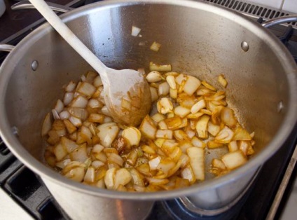 Marhapörkölt burgonyával - lépésről lépésre recept fotó (szakács) Marhapörkölt burgonyával - lépésről lépésre recept fotók