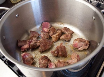 Marhapörkölt burgonyával - lépésről lépésre recept fotó (szakács) Marhapörkölt burgonyával - lépésről lépésre recept fotók