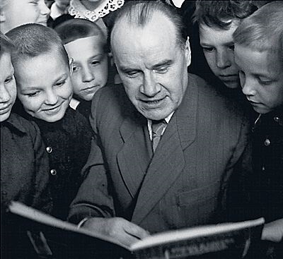 Nosov Nikolay Nyikolajevics 2-4 ( Nosov Nikolay Nikolaevich 2-4