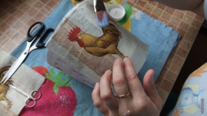 Volumetrikus decoupage kerámiacsapágyas u (decoupage) Volumetrikus decoupage kerámiacsapágyas u