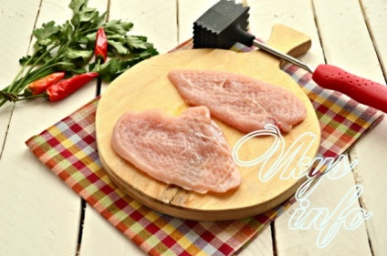 Hússzeleteket csirkemell recept fényképpel (csirke) Hússzeleteket csirkemell recept egy fotó