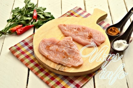 Hússzeleteket csirkemell recept fényképpel (csirke) Hússzeleteket csirkemell recept egy fotó