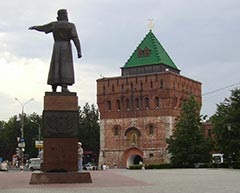 Minin és Pozsarszkij tér leírás és képek (Pozharsky) Minin és Pozsarszkij tér leírás és képek