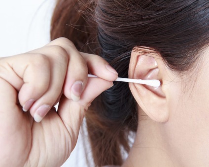 Szubkután pattanás a fül lebeny okok és a kezelés