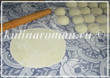 Lean kipufogó tésztát plăcintă, vertuty (moldvai recept), ízletes receptek