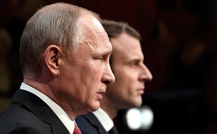 Macron elnöke az egész világ megalázott Putyin elnök -