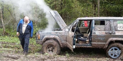 Okok kopogás fagyállót a tágulási tartály (bővítés) Okok kopogás fagyállót a tágulási tartály