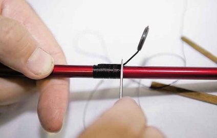 Javítás fonás gyűrű csere átkelés a kezét (a kezüket) Javítás fonás gyűrű csere átkelés a karját