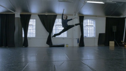 Felül kell vizsgálni a film Felül kell vizsgálni a film „Dancer”