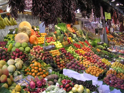 Szezon zöldségek és gyümölcsök