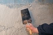 Kőműves clay walls, hogyan kell összehangolni az tapéta