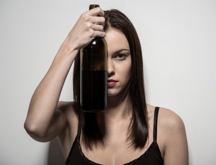 Halálosan mindegy, mit nem lehet keverni az alkohol (testvérek vállalati csokor) Halálosan számít, amit nem lehet keverni az alkohol