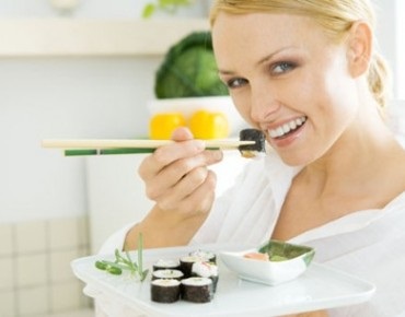 Sushi diéta fogyás, lehetséges, hogy lefogy a szárazföldön, mint a sushi és a tekercsek hasznos fogyás - a