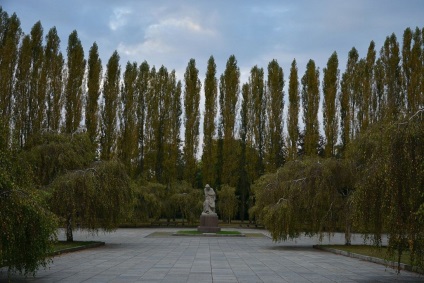 Treptow Park leírás, képek és videó (Treptow Park) Treptow Park leírás, képek és videó
