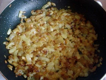 Gombóc burgonyával párolt multivarka (gombóc) Gombóc burgonyával párolt multivarka