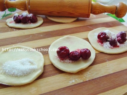 Gombóc cseresznye recept fotókkal lépésről lépésre, egyszerű receptek