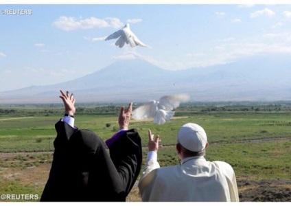 Örülök, hogy ellátogatott Armenia „- a pápa - barev ma