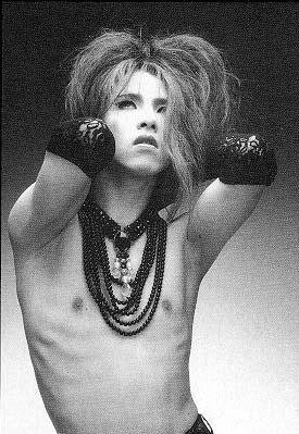 Yoshiki hayashi - j-rock band - zenei projektekben - j-rock (j-rock) Yoshiki hayashi - j-rock band - zenei projektekben - j-rock