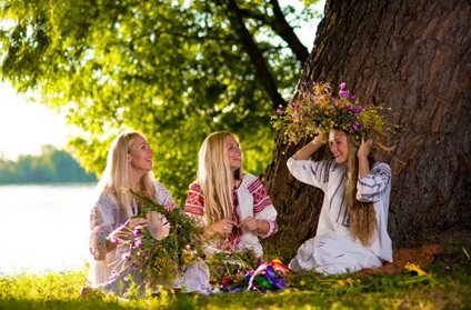Miért sző Kupala koszorú (koszorú) Miért szőni Kupala koszorú