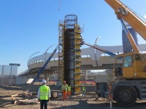 Vasbeton, acél és fa halom héj (shell) Vasbeton, acél és fa halom héj