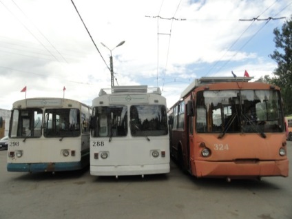 Nő trolibusz vezető a korai évfolyamokon, kedvenc útvonalak és arrogáns vezetők