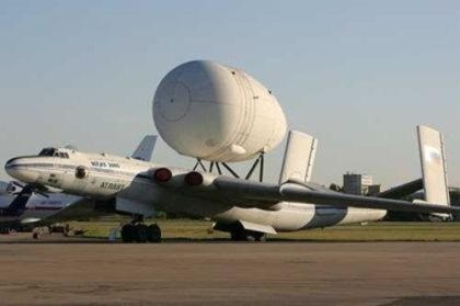 Atlas - egy hatalmas, kezében a vállán a boltozat az ég, az ősi istenek és hősök (Zeus) Atlas - egy hatalmas, kezében a vállán a boltozat az ég, az ősi istenek és hősök
