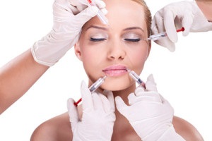 A Botox veszélyes és hogy ez káros az ember egészségére és