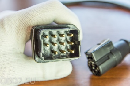 A kereskedő a Renault klip AliExpress (nagy felbontású letöltés) A kereskedő a Renault klip AliExpress