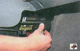 Elektronikus motorvezérlő egység (ECU vagy vezérlő) vezetés egy FRET megelőzően vázák: 2170 (vezérlő) Elektronikus motorvezérlő egység (ECU vagy vezérlő) vezetés egy FRET megelőzően vázák 2170