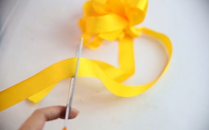 Hogyan készítsünk egy íj szalag (ribbon) Hogyan készítsünk egy íj a szalag