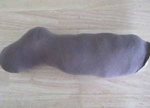 Hogyan készítsünk egy kutya zokni (DIY) Hogyan készítsünk egy kutya zokni