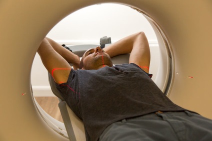 A mellkas CT vizsgálat kontrasztos és előkészítés nélkül, olvasás
