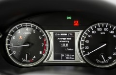 Áttekintés 2015 Suzuki Vitara (a) Áttekintés 2015 Suzuki Vitara
