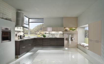Csempe a konyha az emeleten egy szép csempe, design és a belső, fekete és fehér, bézs mintás,